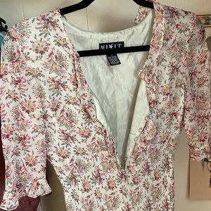 Sophisticated yet casual spring dress!